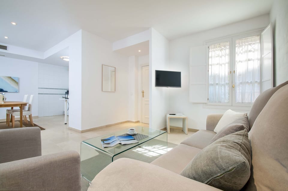 Apartment (1 Bedroom) | Living room | 32-inch TV with cable channels