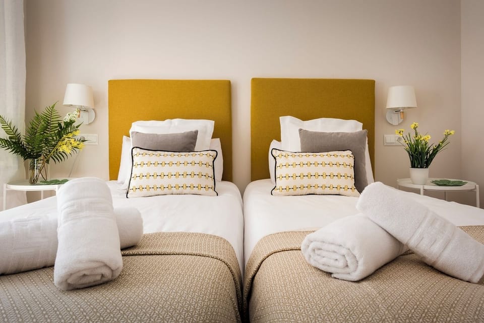 Apartment (2 Bedrooms) | 2 bedrooms, iron/ironing board, free WiFi, bed sheets
