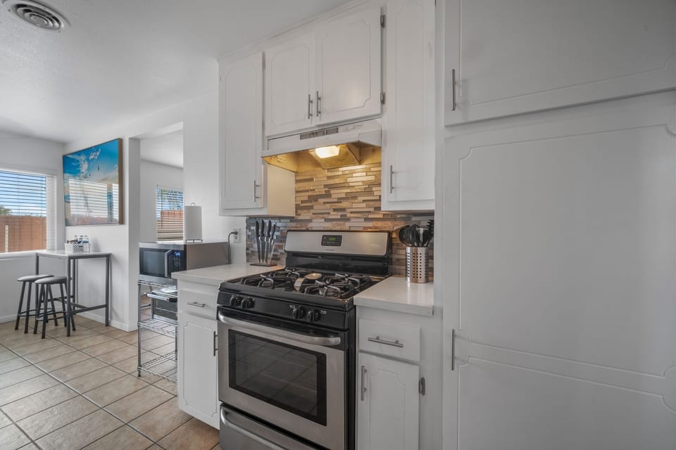 12-cup coffee pot with complimentary coffee and creamers provided!