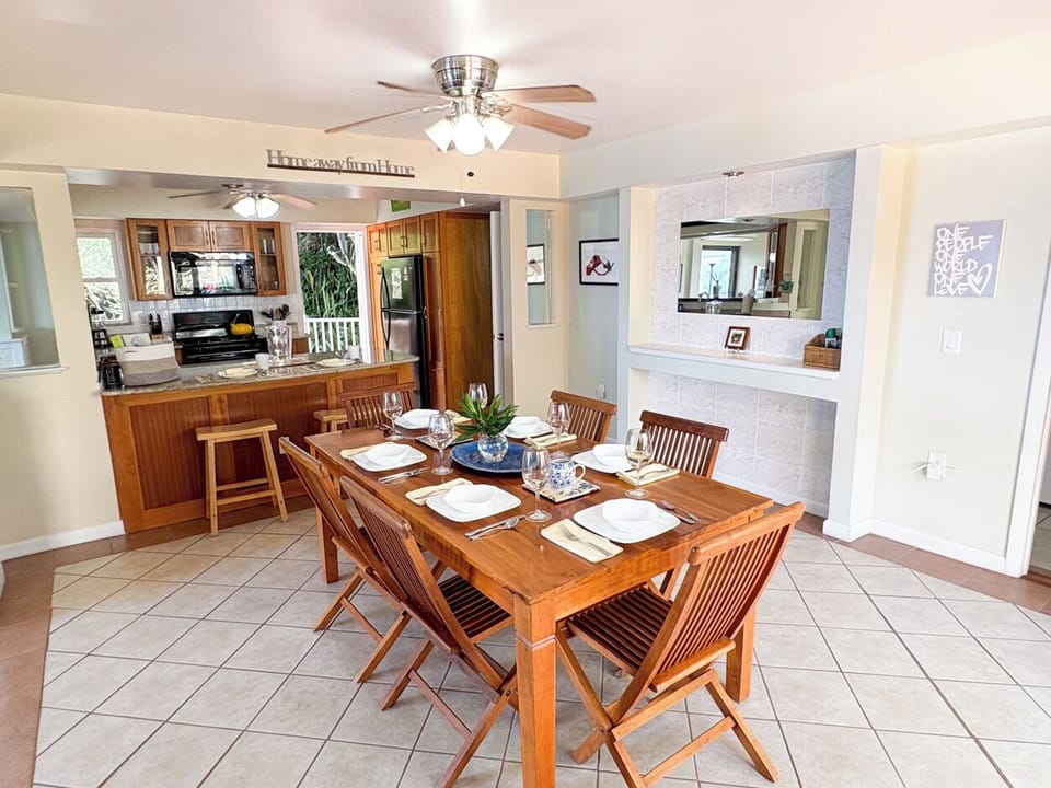 Your first glimpse of the dining room