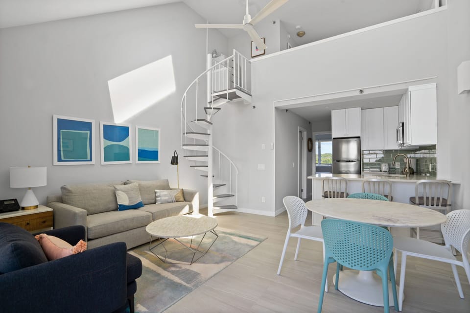 West 2BD Queen and 2 Twins | Individually decorated, individually furnished, iron/ironing board