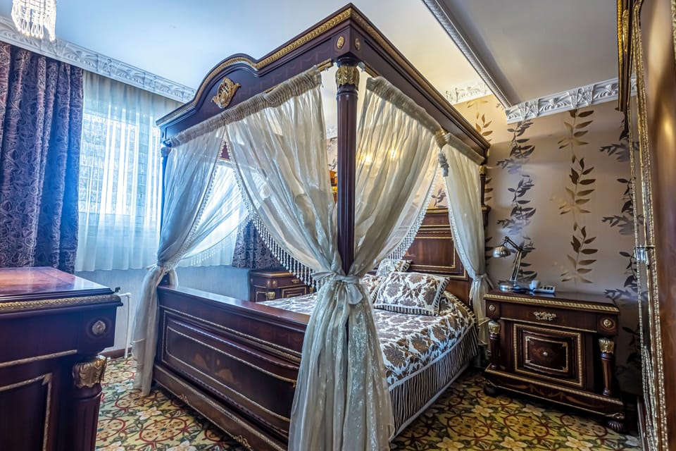 Superior Suite with Sea View | Premium bedding, minibar, in-room safe, blackout drapes
