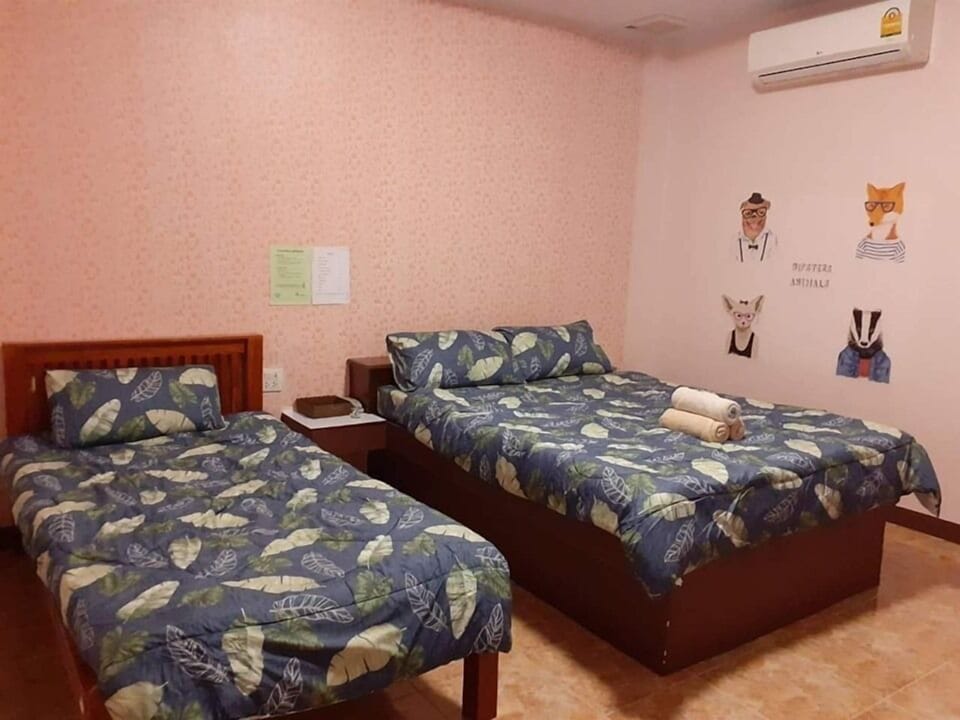 Family Apartment, Non Smoking | 1 bedroom, desk, laptop workspace, soundproofing