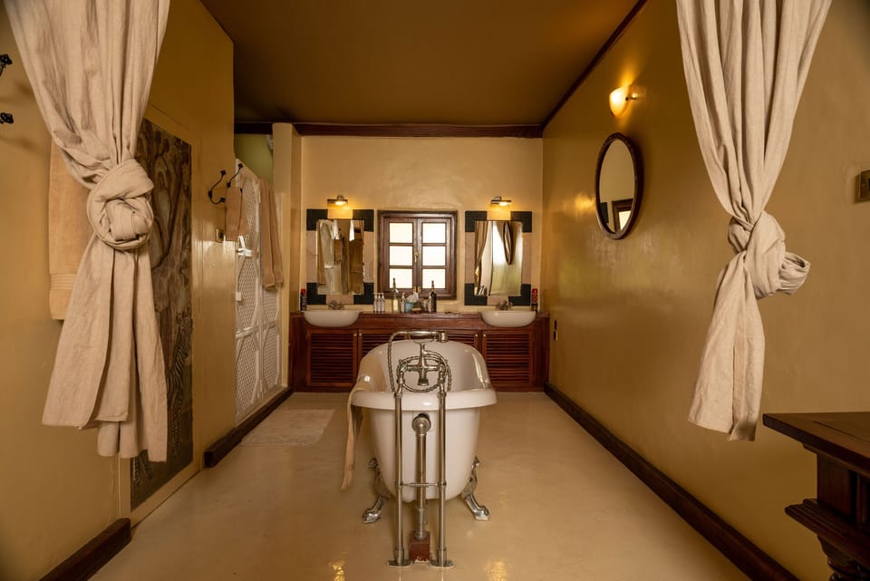 Family Tent | Deep soaking bathtub