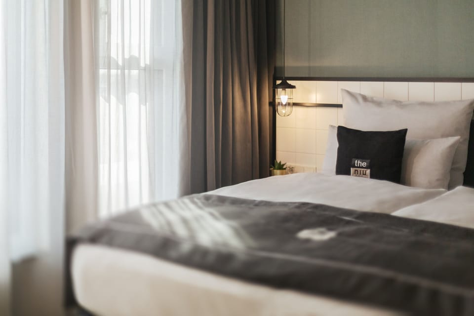 In-room safe, desk, laptop workspace, soundproofing