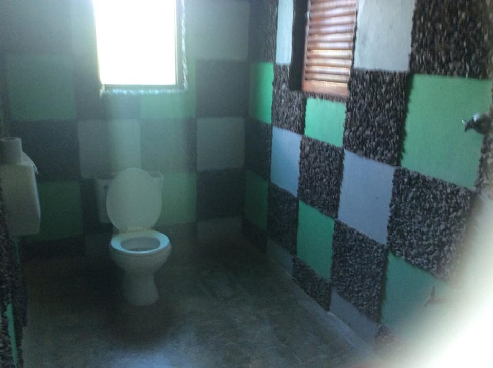 Executive Tent | Bathroom | Shower, towels, soap, toilet paper