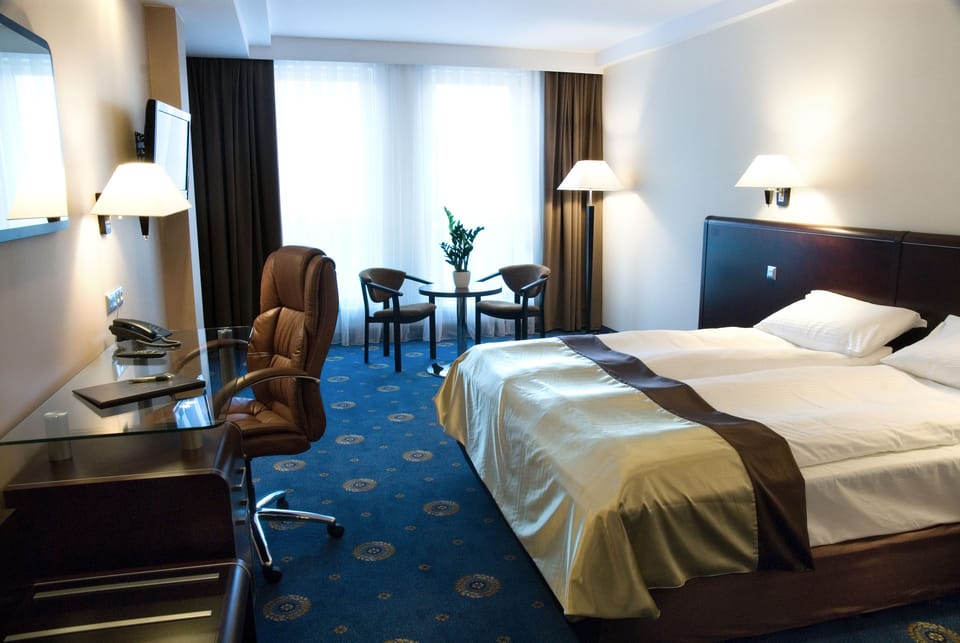 Comfort Double Room | Premium bedding, Select Comfort beds, in-room safe, desk