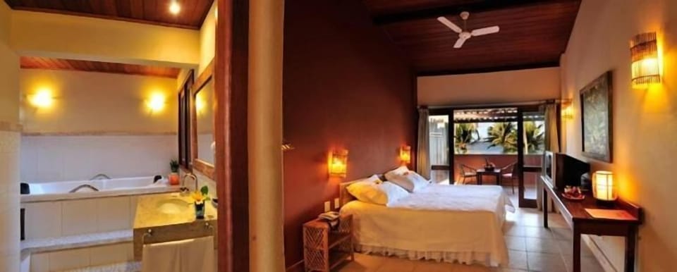 Minibar, in-room safe, blackout drapes, free WiFi
