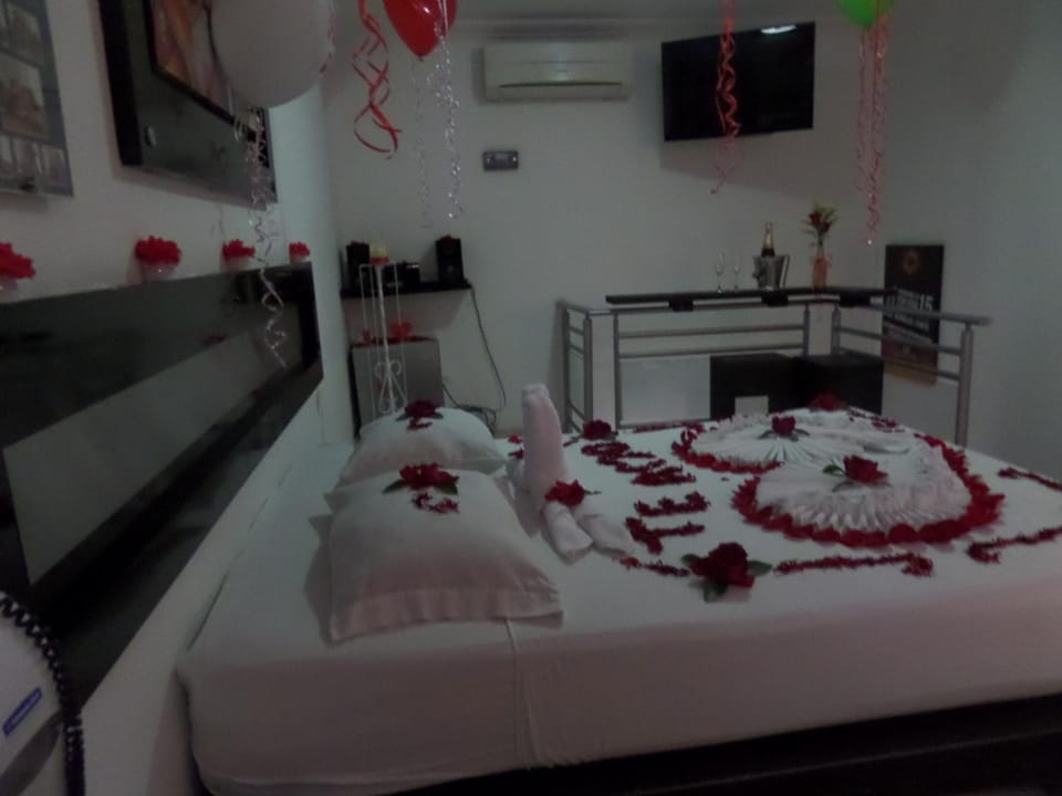 Basic Room | 1 bedroom, blackout drapes, WiFi (free), bed sheets