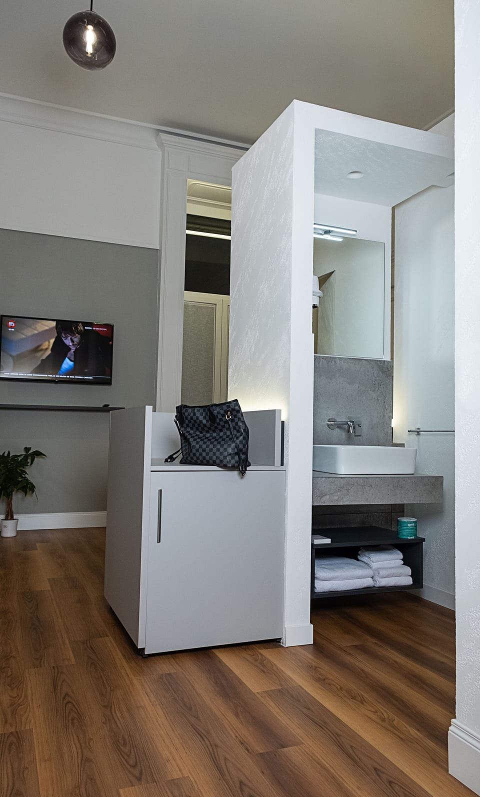 Design Double or Twin Room, Balcony (3-4) | Living area | Smart TV