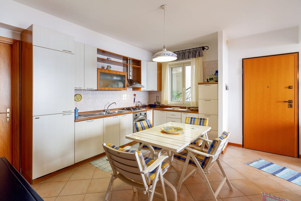 Apartment, 2 Bedrooms | Private kitchenette | Full-size fridge, oven, stovetop, dishwasher