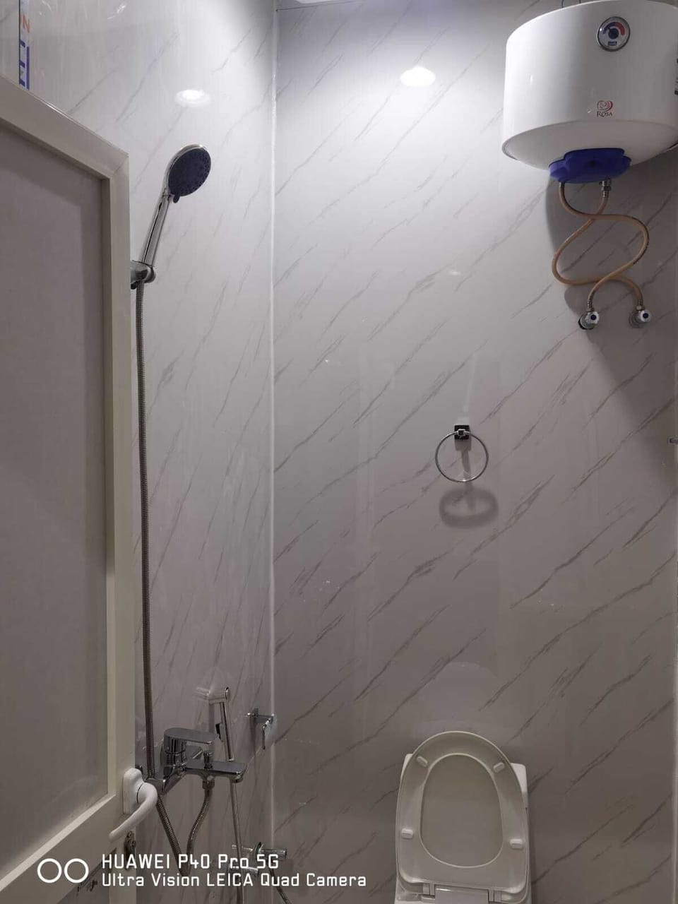 Deluxe Studio | Bathroom | Towels