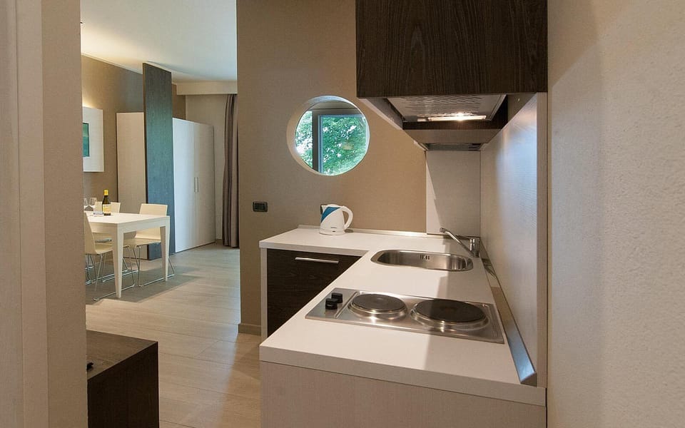 Comfort Studio (Mare) | Private kitchen | Stovetop, cookware/dishes/utensils