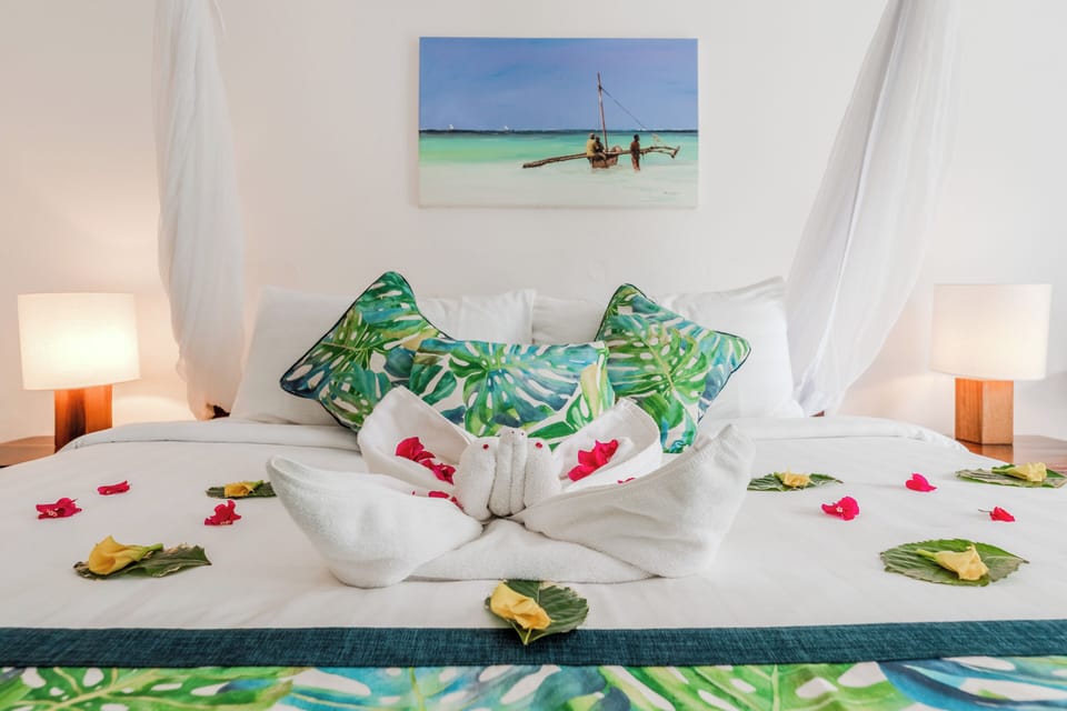 Classic Double or Twin with Balcony | In-room safe, desk, free cribs/infant beds, free WiFi