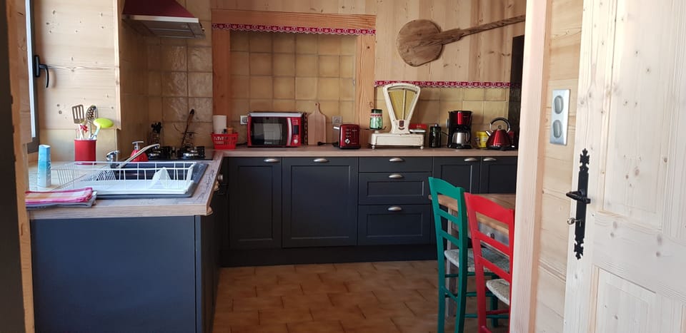 Oven, stovetop, dishwasher, toaster