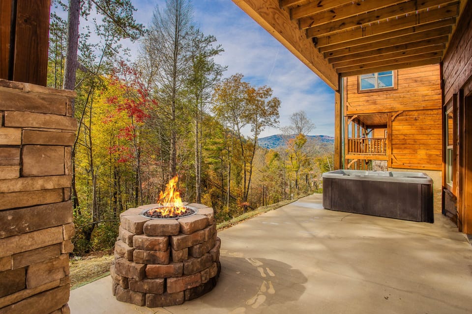Gas Fireplace & Hot Tub