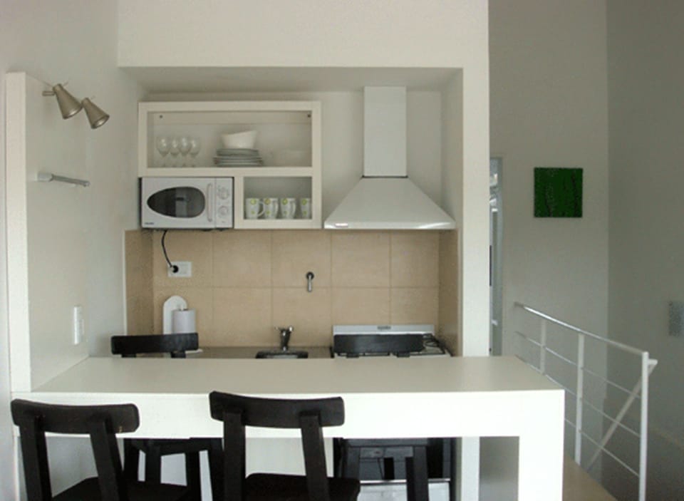 Comfort Apartment, 4 Bedrooms | Private kitchenette | Microwave, oven, toaster, griddle