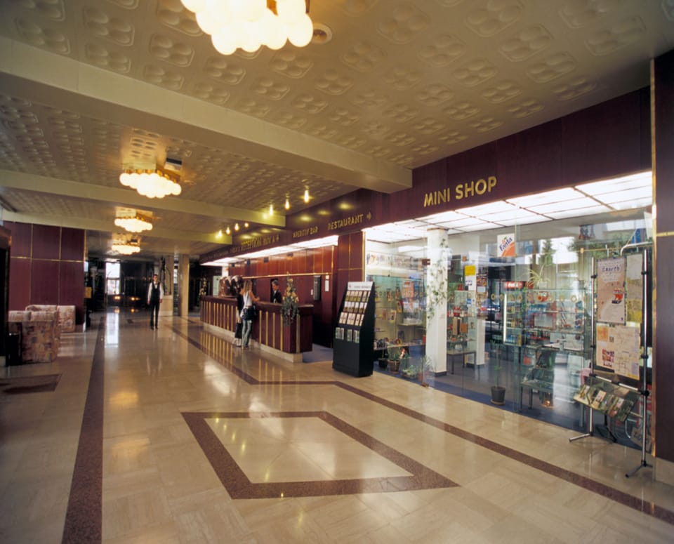 Gift shop