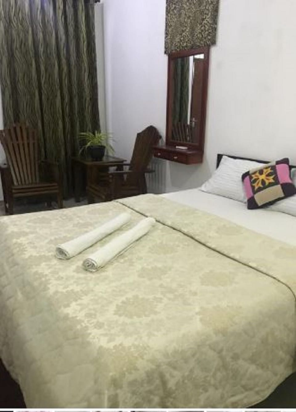 Deluxe Room | 1 bedroom, iron/ironing board