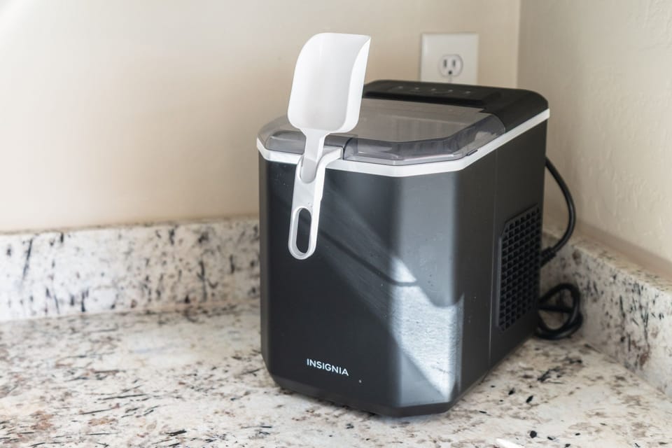 Ice maker