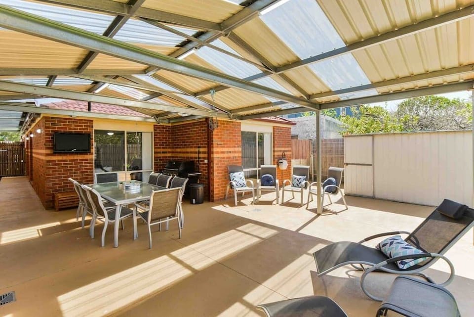 Large undercover entertainment area with BBQ