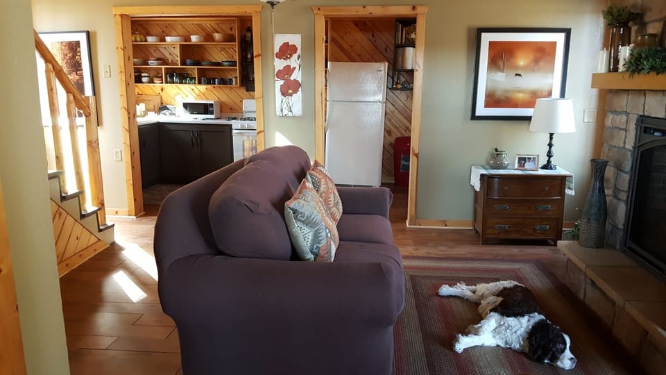 Fireplace Room, Doorway to Kitchen
