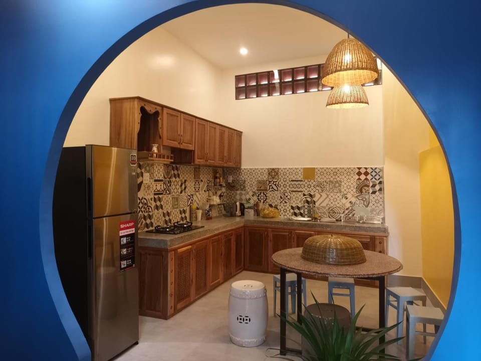 Shared fridge, microwave, stovetop