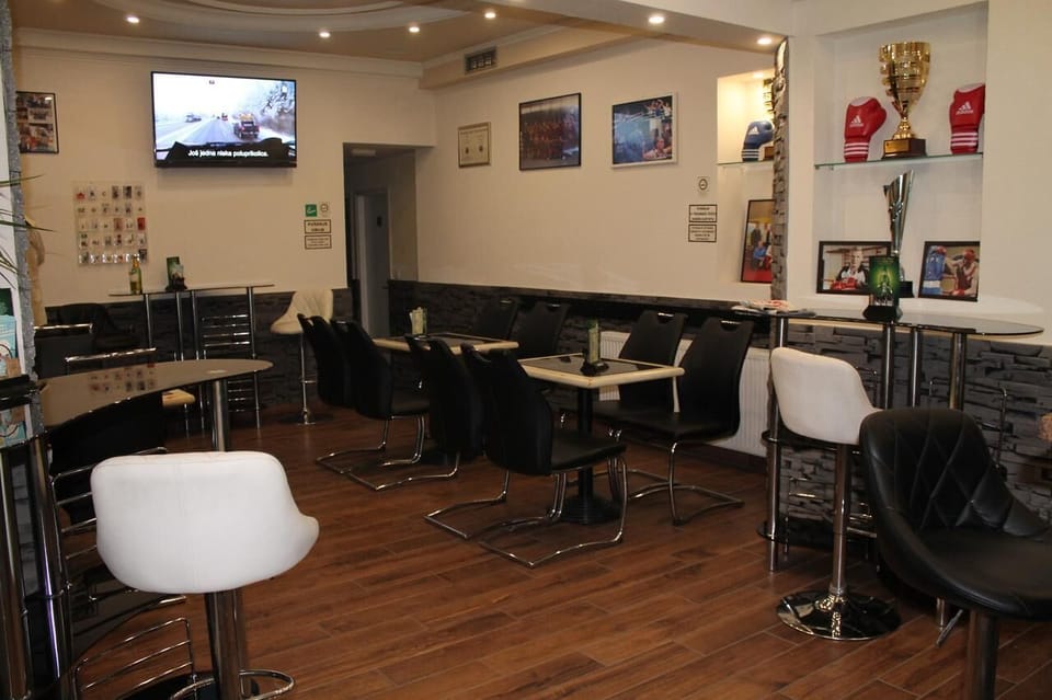 Cafe