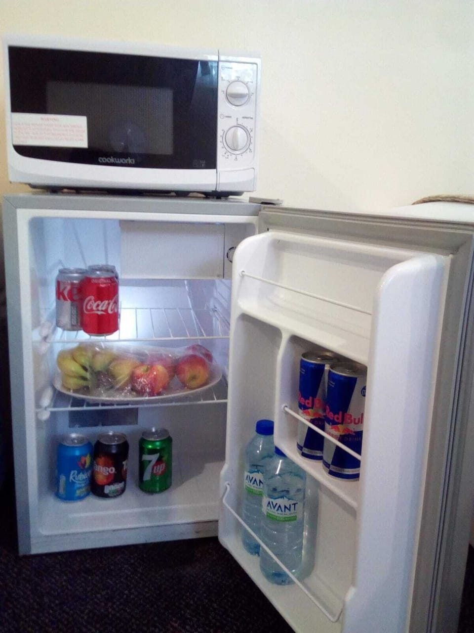 Double Room | Desk, iron/ironing board, free WiFi, bed sheets