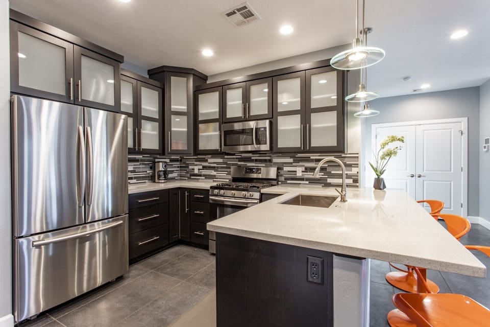 Fully Stocked Gourmet Kitchen