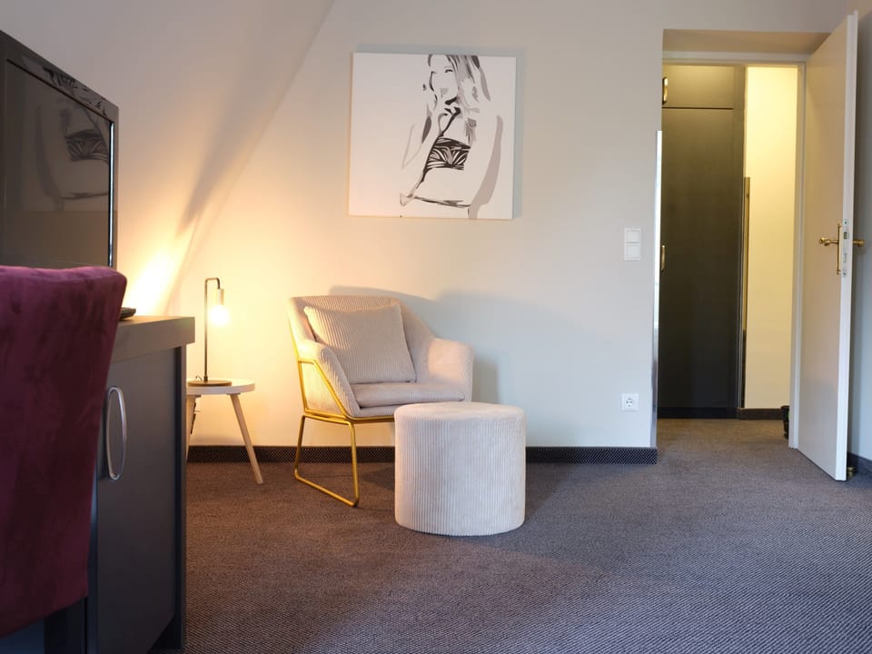 Superior Double Room | 1 bedroom, premium bedding, in-room safe, desk