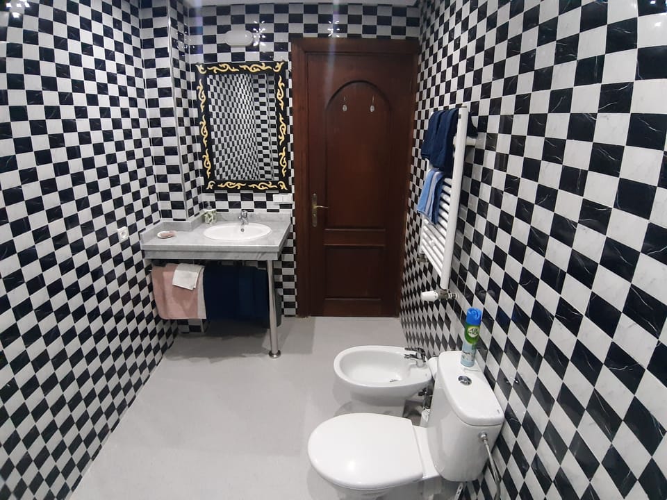 Double Room | Bathroom sink