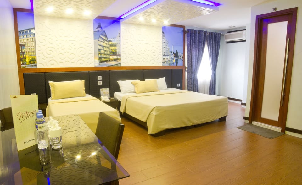 Euro suite two | In-room safe, desk, blackout drapes, iron/ironing board
