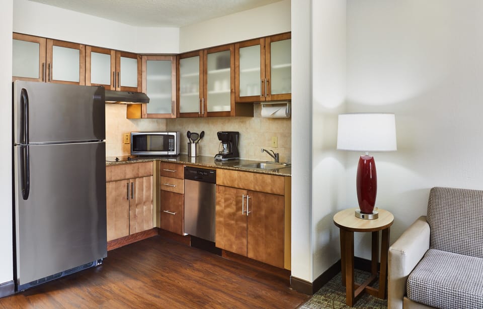 Fridge, microwave, dishwasher, coffee/tea maker