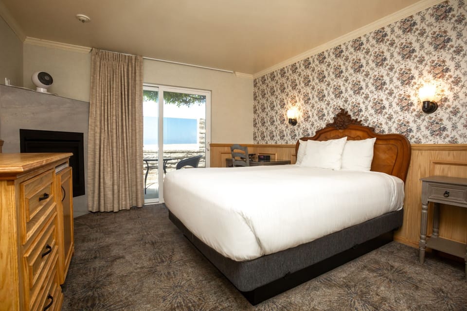 Standard Room, Non Smoking (ADA Roll in Shower) | WiFi (free), bed sheets