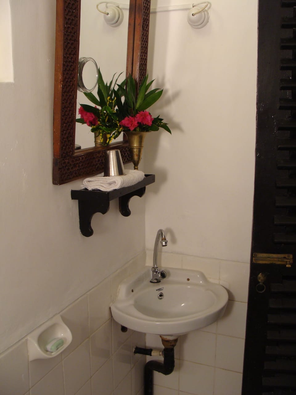 Basic Single Room | Individually decorated, individually furnished, desk, laptop workspace