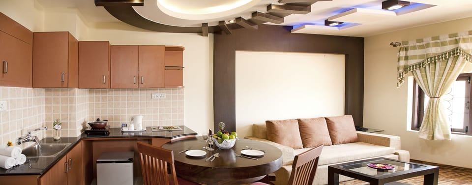 Minibar, desk, free WiFi, bed sheets