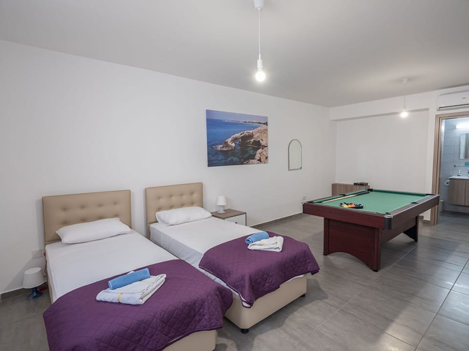 Villa (5 Bedrooms) | Property amenity