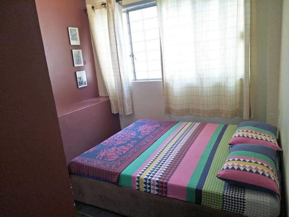 Double Room, Private Bathroom | Desk