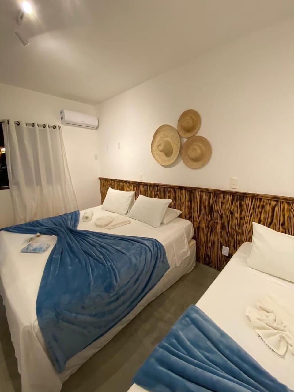 Standard Triple Room | Minibar, desk, iron/ironing board, free WiFi