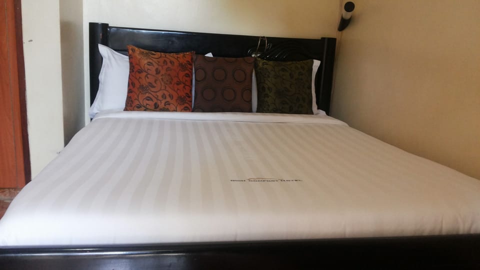 Minibar, desk, soundproofing, free WiFi