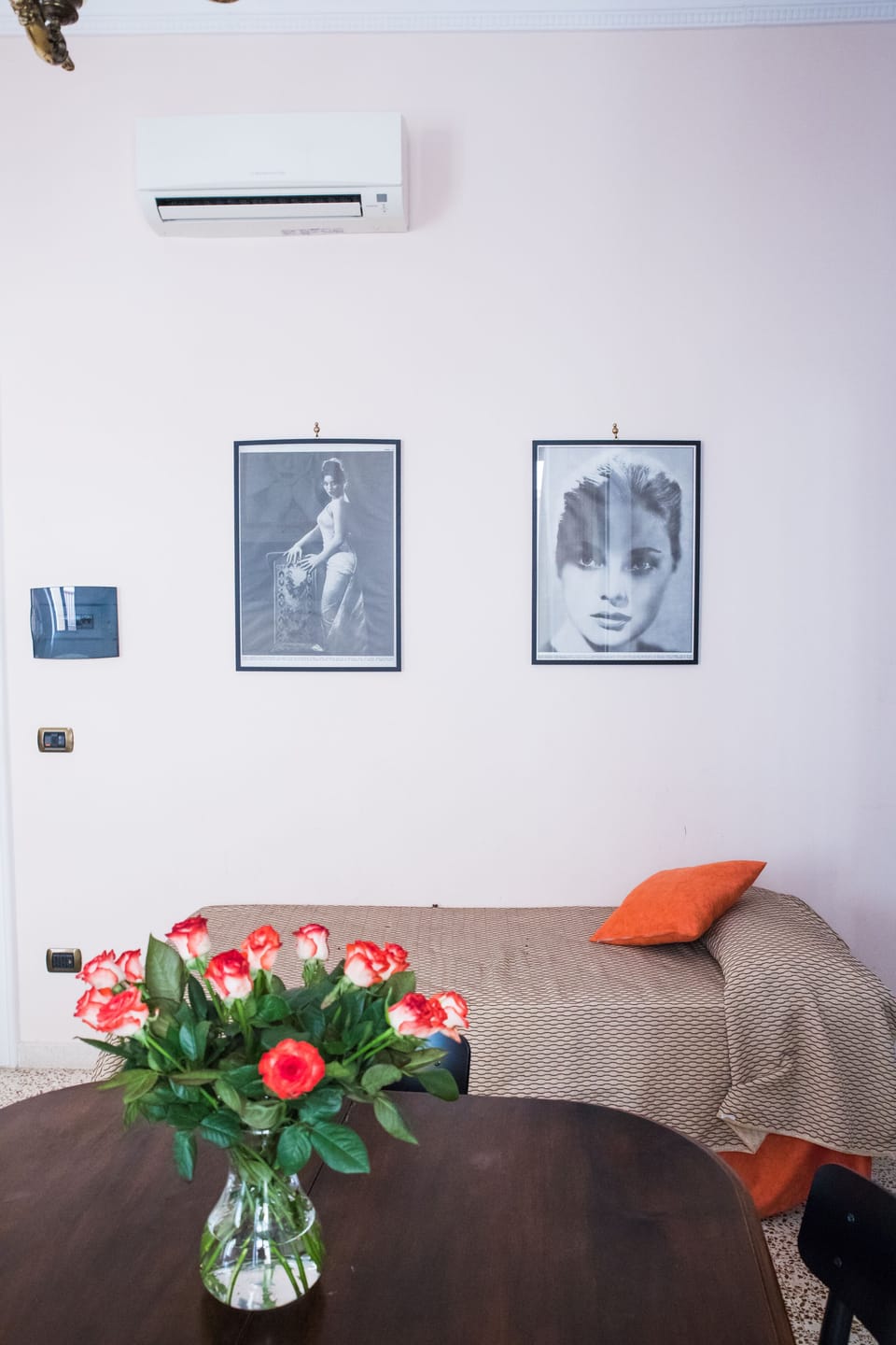 Standard Room, Ensuite | Living area | Flat-screen TV