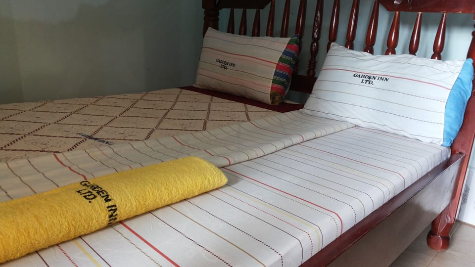 Deluxe Double Room | Individually furnished, desk, laptop workspace, bed sheets
