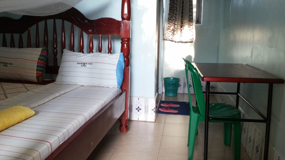 Individually furnished, desk, laptop workspace, bed sheets