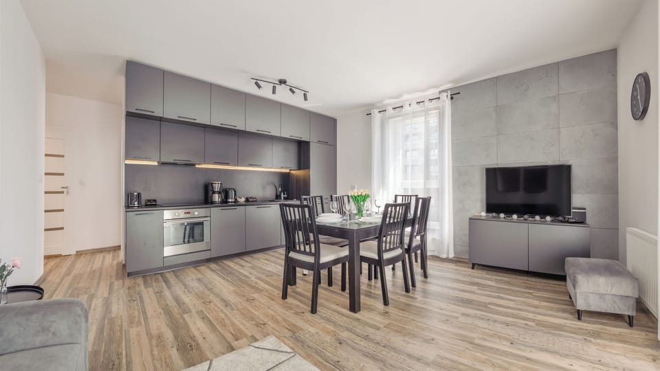 Apartment (25B/9) | Laptop workspace, iron/ironing board, free WiFi, bed sheets