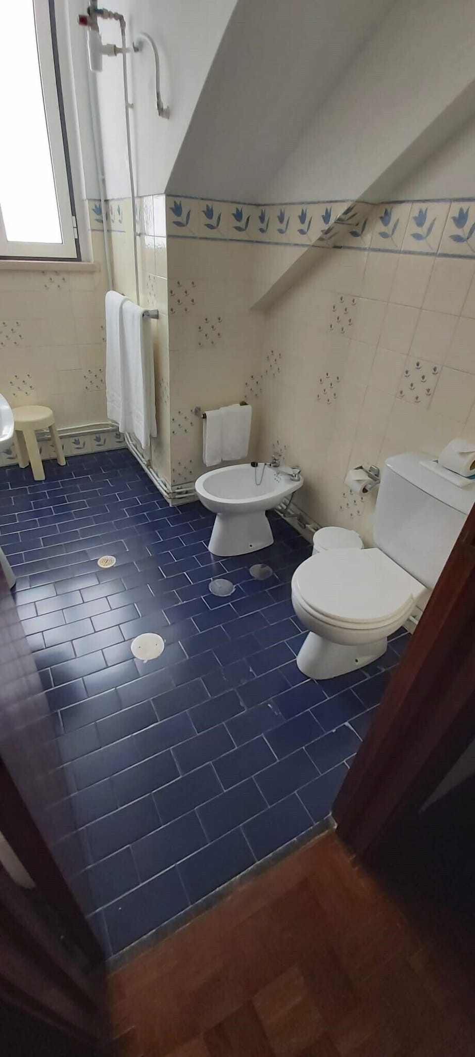 Free toiletries, towels