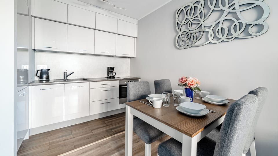 Apartment (10) | Private kitchen | Fridge, oven, stovetop, dishwasher
