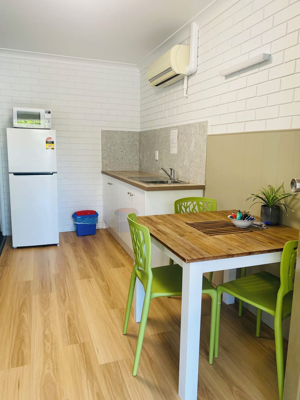 Family Room | Private kitchen | Coffee/tea maker, fridge, microwave, stovetop