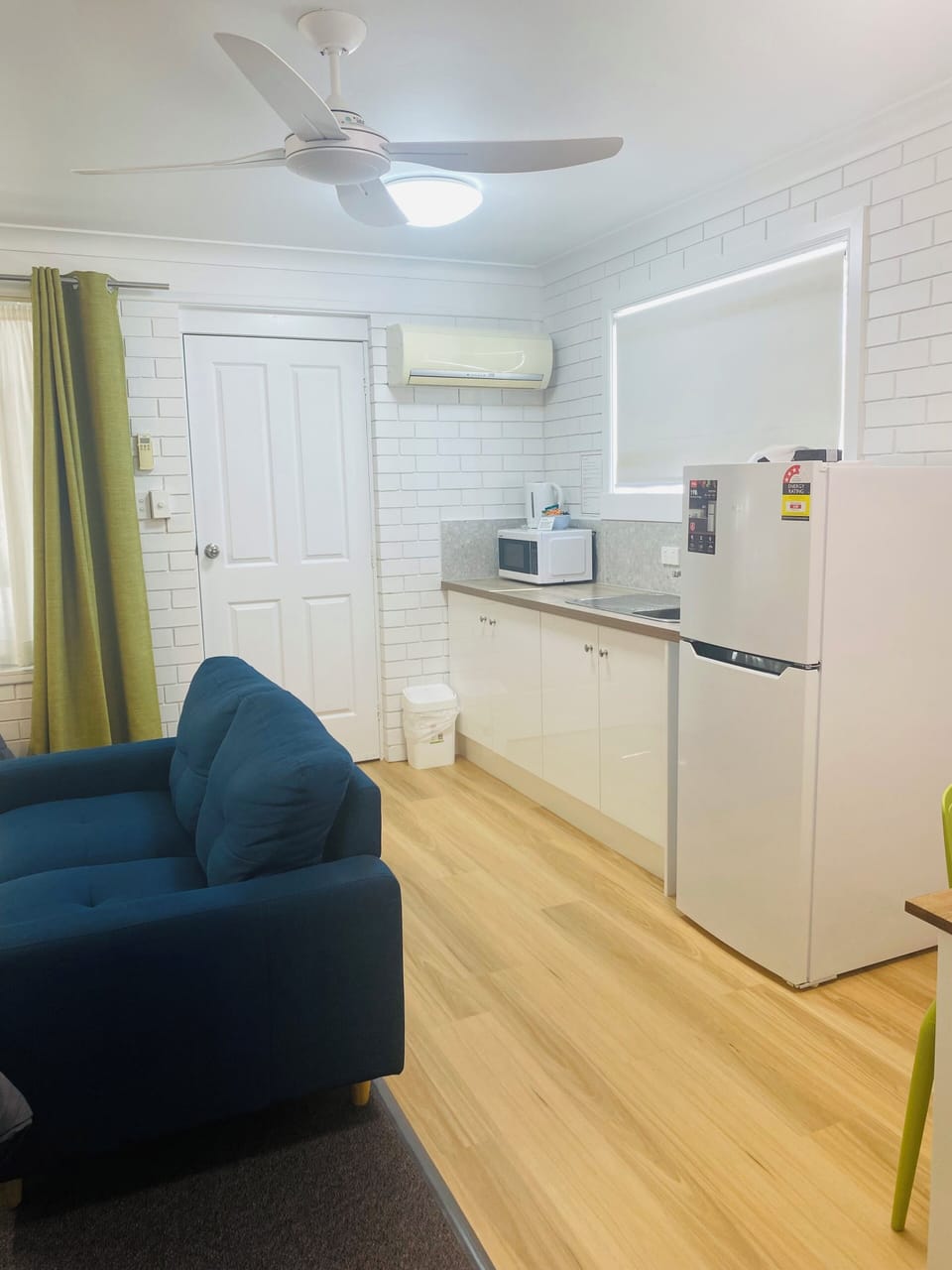 Family Room | Private kitchen | Coffee/tea maker, fridge, microwave, stovetop