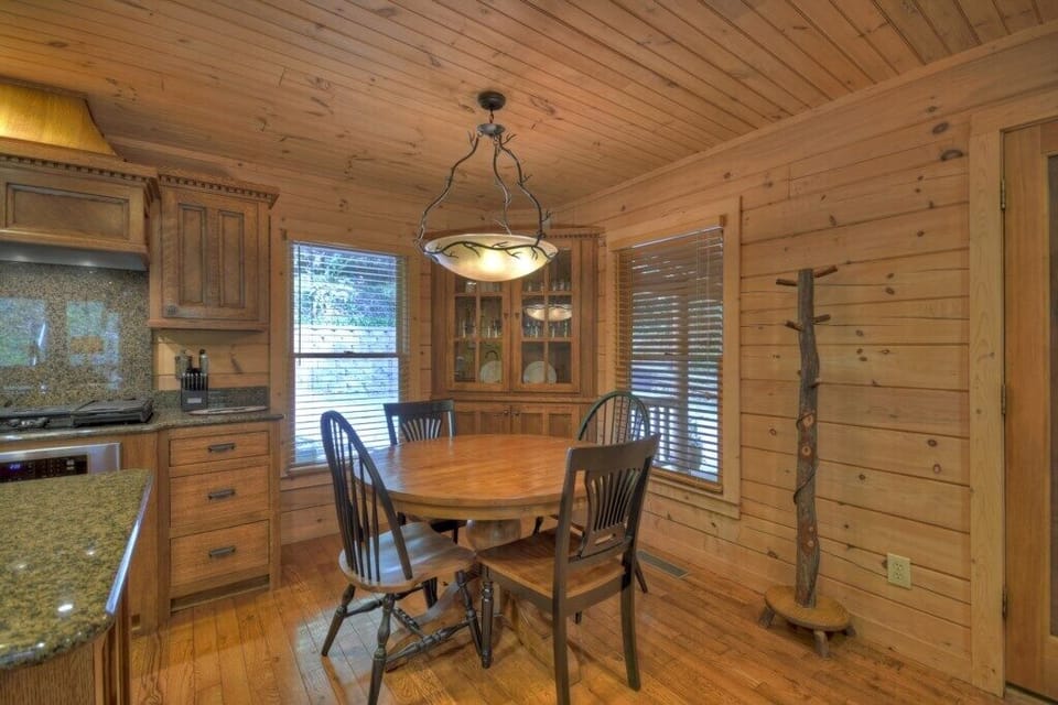 Dining Area off of Kitchen